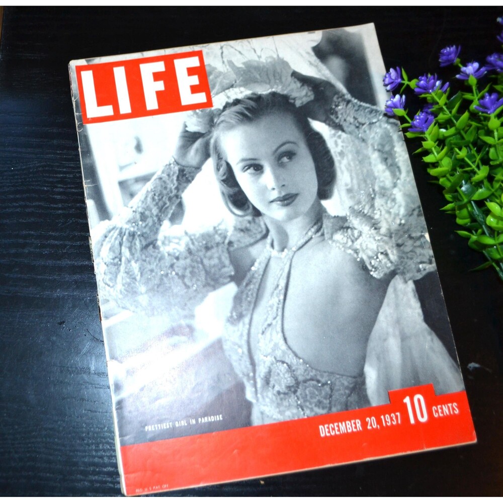 Antique Life Magazine Prettiest in Paradise December 20, 1937